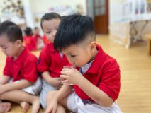 Cậu thấy mùi gì?