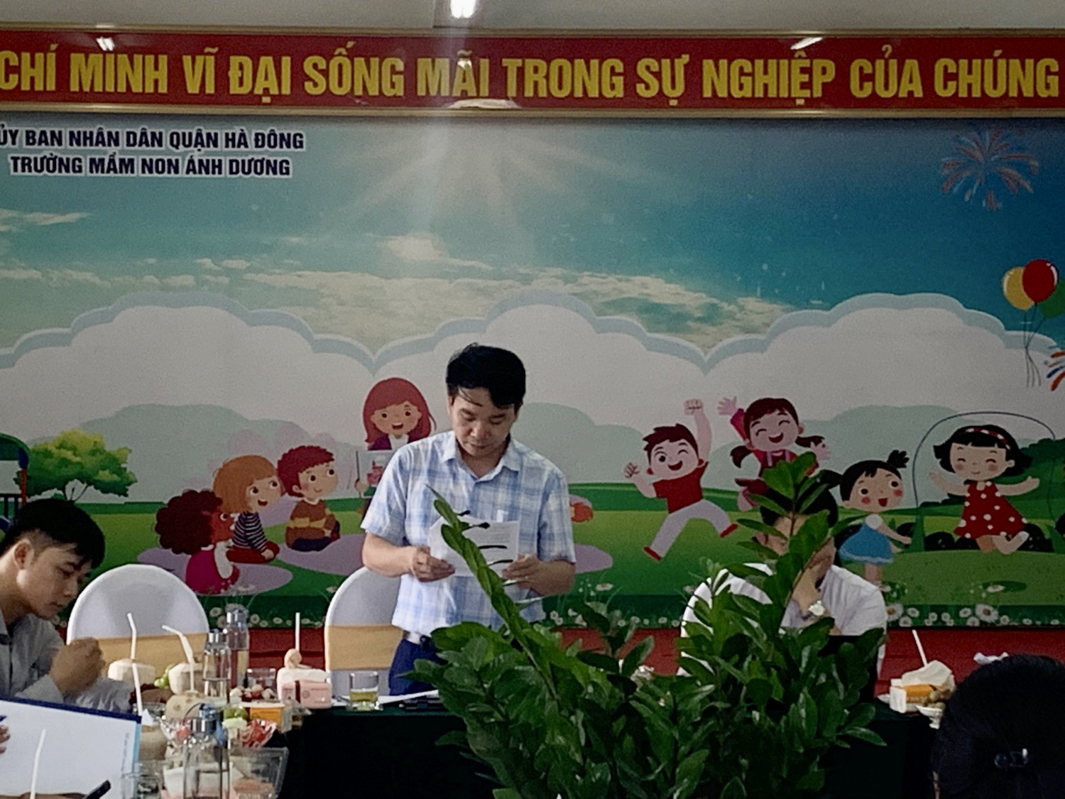 thư ký